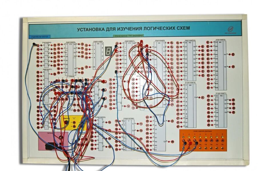 Учебная установка для изучения логических схем